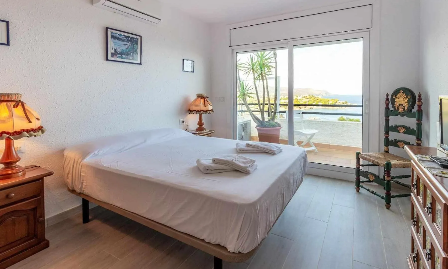Fener De Dalt 85 Apartamento Piscina Comunitaria Llanca Apartment