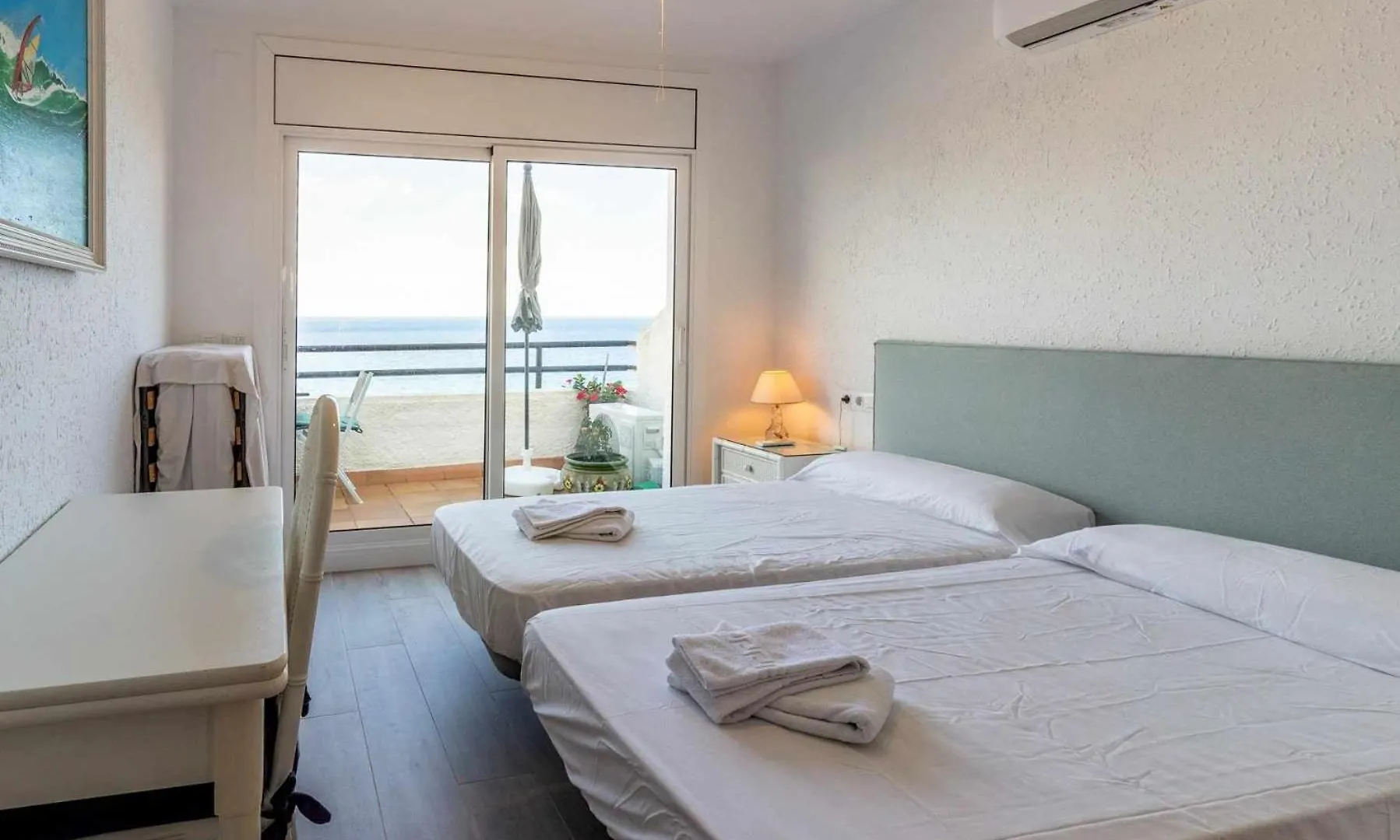 Lägenhet Fener De Dalt 85 Apartamento Piscina Comunitaria Llança